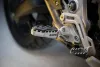 Vue 4 de l'échappement Adventure Footpeg Set (Titanium) for TRIUMPH TIGER 800 XC/XR/XRX/XCX/XRT/XCA 2020